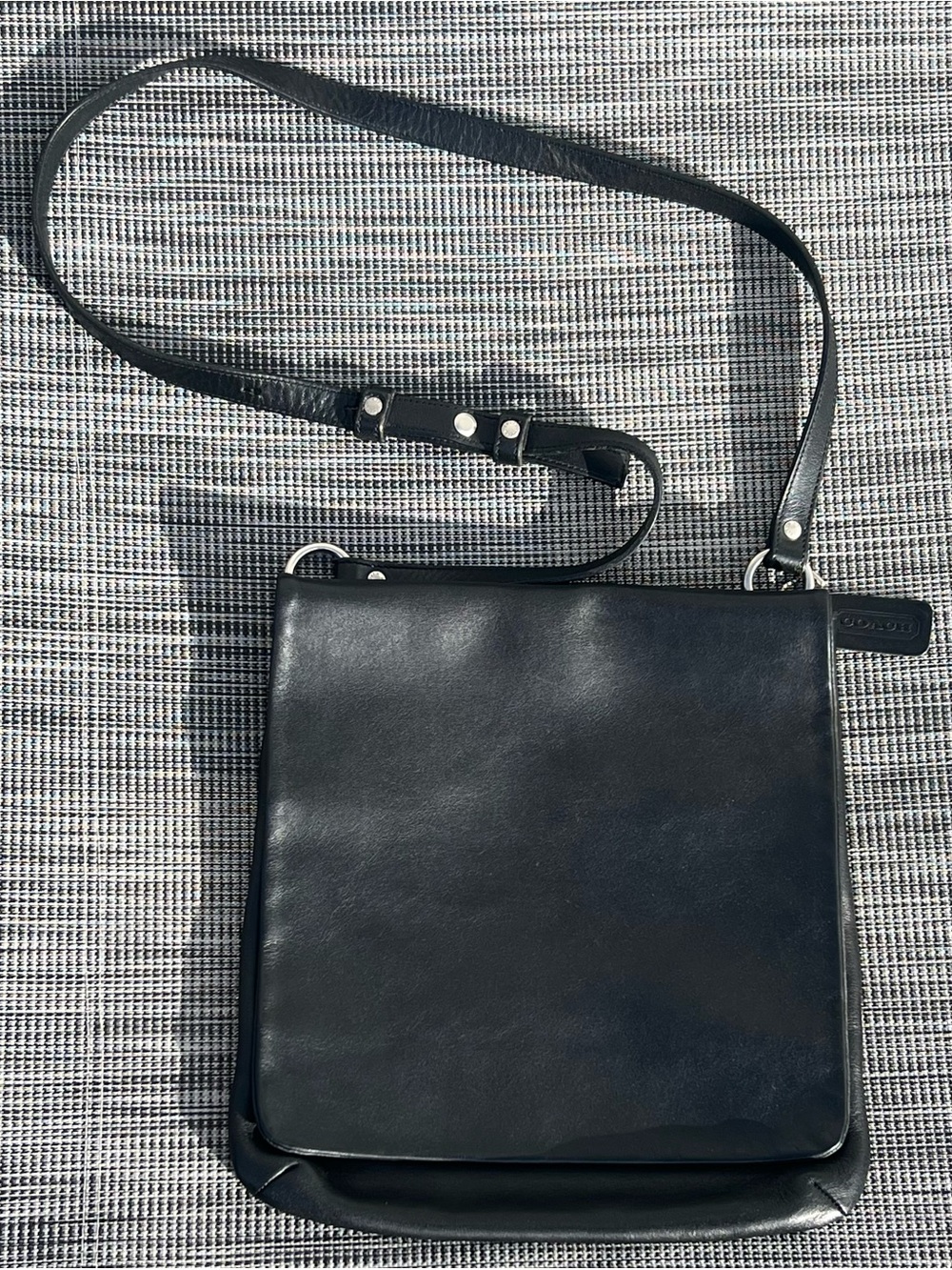 Vintage Coach 9458 Chelsea Flat Hippie Messenger Bag Black Glove-Tanned Leather